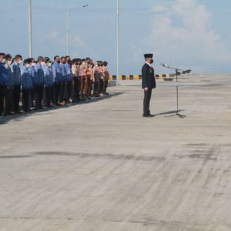 Peringatan Hari Pahlawan, Wakil Bupati Sabu Raijua Pimpin Acara Tabur Bunga