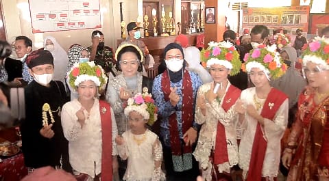 Lestarikan Budaya Tradisi Adat Ngarot Jelang Musim Tanam Tiba
