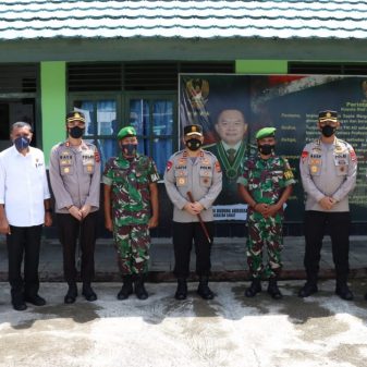 Sinergitas TNI dan Polri di Piru Membuat Bangga Kapolda