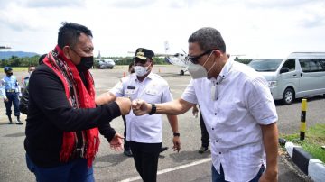 DanKor Brimob Polri Sambangi Ambon, Berikan Penghargaan Satbrimobda Maluku dan Dansat Brimob Polda Maluku