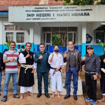 Resmikan Dojo SMPN I Hawu Mehara, Ini Kata Wakil Bupati
