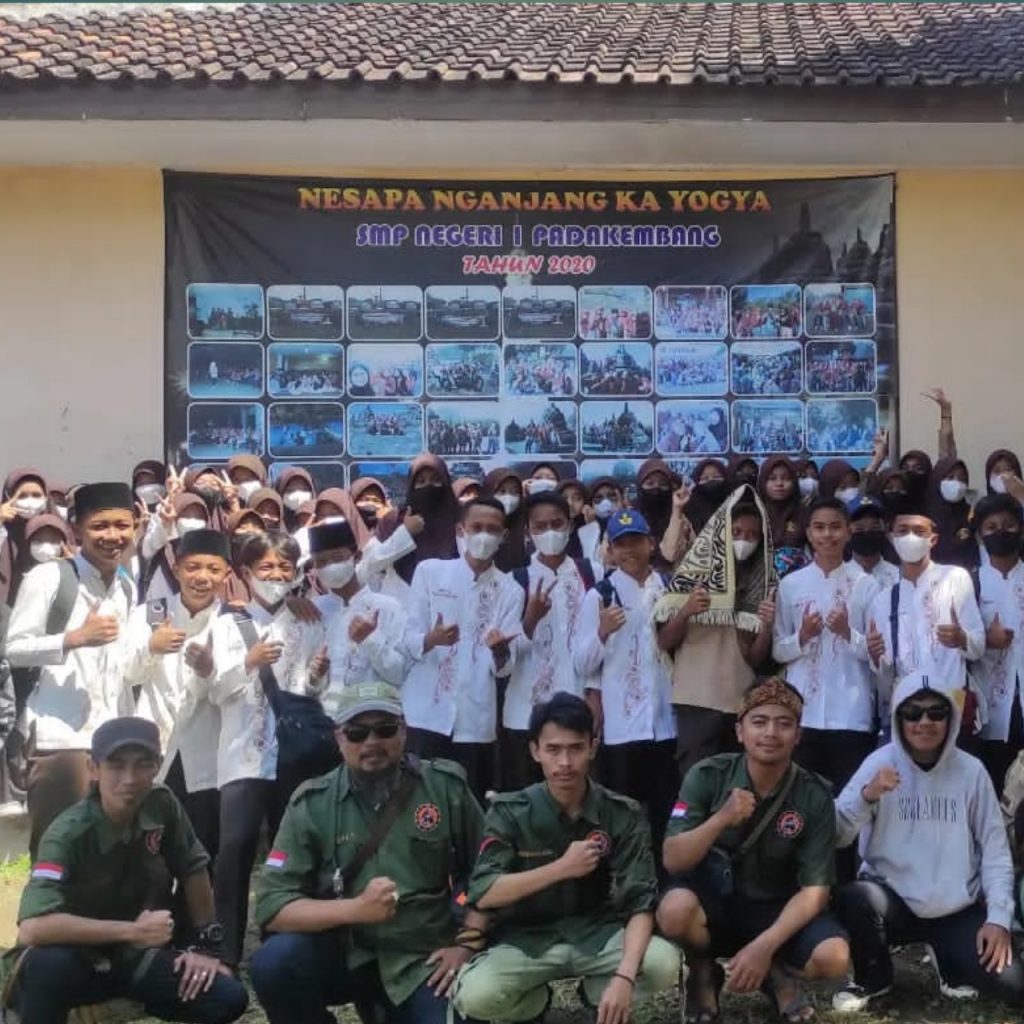 Animals Rescue Indonesia Giat Eduksi di Sekolah SMPN 1 Padakembang