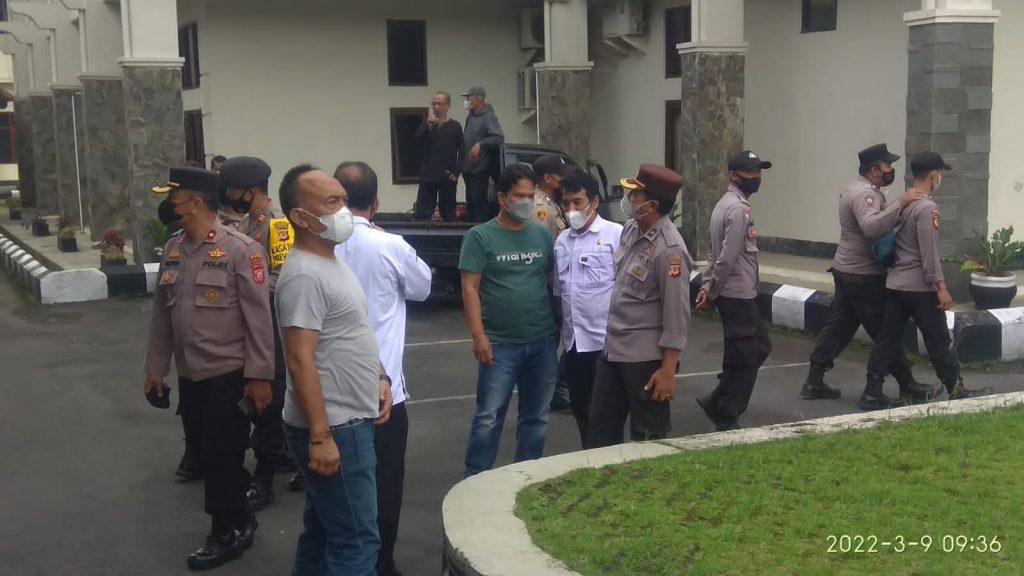 Polres Tasikmalaya Kota dan Polsek Indihiang Laksanakan Pengamanan Aksi Unjuk Rasa GPMI