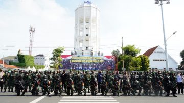 Antisipasi Perkembangan Situasi, Satuan Jajaran Kodam IV/Diponegoro diwilayah Korem 071/Wijayakusuma Gelar Latpur Kota