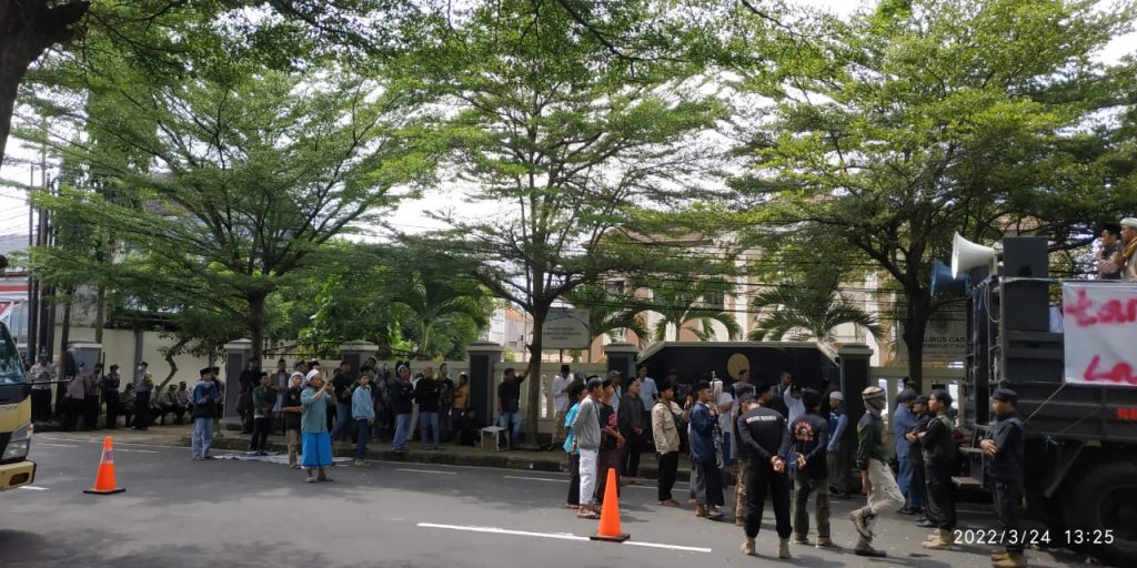 Aksi Kawal Persidangan Kasus Penistaan M. Kece di PN Ciamis