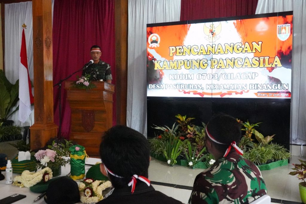 Tanamkan Nilai Pancasila, Danrem 071/Wijayakusuma Mencanangkan Kampung Pancasila di Cilacap