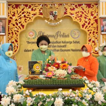 Ketua Dharma Pertiwi Daerah L, Ikuti Puncak Peringatan HUT ke-58 Dharma Pertiwi