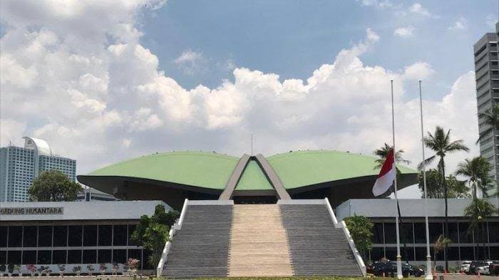 Sudah Tepat, DPR Minta Imbauan Kapolri Soal WFH Cegah Kemacetan