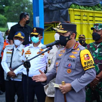 Lampung : Tinjau Arus Balik Bakauheni, Kapolri Pesan Manfaatkan WFH