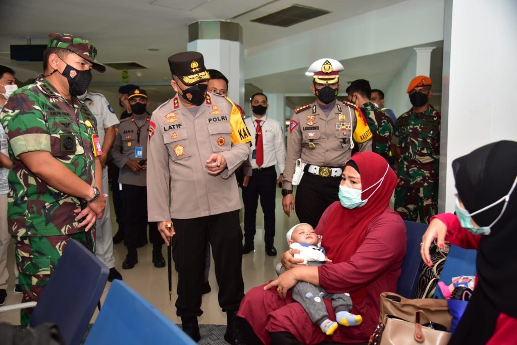 Pantau Kesiapan Pos PAM Lebaran di Ambon, Kapolda: Kami Ingin Pastikan Masyarakat Terlayani dengan Baik