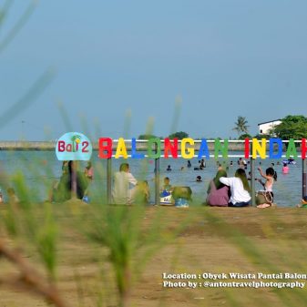 Pantai Bali 2 Indramayu Ramai Dikunjungi Wisatawan