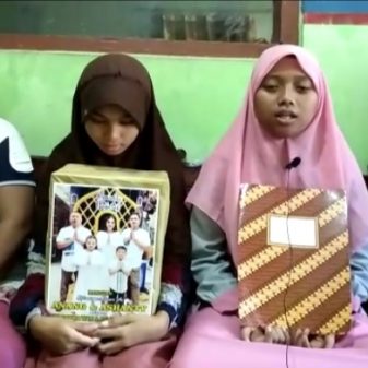 Anang Dan Ashanty Membantu Dua Siswi Di Lumajang