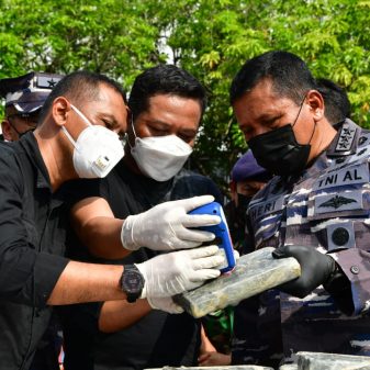 TNI AL Gagalkan Penyelundupan 179 Kg Kokain Senilai Rp. 1,25 Triliun