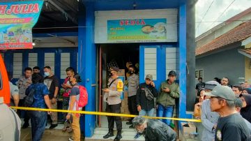 Polres Tasik Kota Olah TKP Penemuan Mayat Bersimbah Darah di Pagerageung