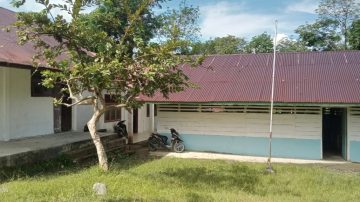 Aneh…..! SMPN 3 Ulu Moro’o, Diduga Tidak Menggunakan Bendera Sebagai Lambang Negara Selama 2 Minggu