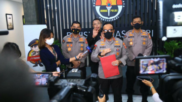 Polri Kawal Deportasi Mitsuhiro Taniguchi Sampai Diterima Polisi Jepang