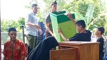 Konflik Internal Pengurus Yayasan Berujung Penyegelan Pesantren Di Godong, Puluhan Wali Santri Datangi Pondok