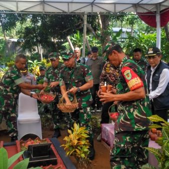 Wakasad Ziarah Ke Makam Ibunda, Desa Cijulang Kecamatan Cijulang Kabupaten Pangandaran