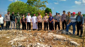 Lakukan Aksi Solidaritas, Polres Sabu Raijua Bangun Rumah Bagi Keluarga Wasnono