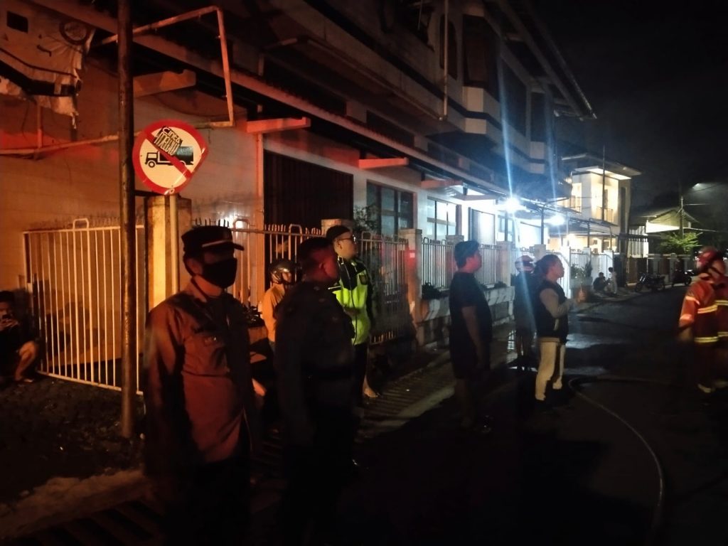 Kebakaran Hanguskan Warung Lesehan Mitra 91, Polisi Duga Karena Konsleting Listrik