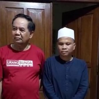 Mayjen TNI (Purn) Tatang Zaenudin Berangkatkan Umroh Puluhan Tuna Netra