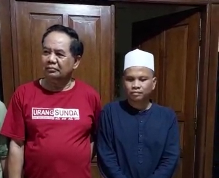 Mayjen TNI (Purn) Tatang Zaenudin Berangkatkan Umroh Puluhan Tuna Netra