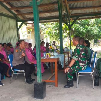 Perkuat Sinergitas, Kapolres Nagekeo Kunjungi Koramil 1625-05 Aesesa