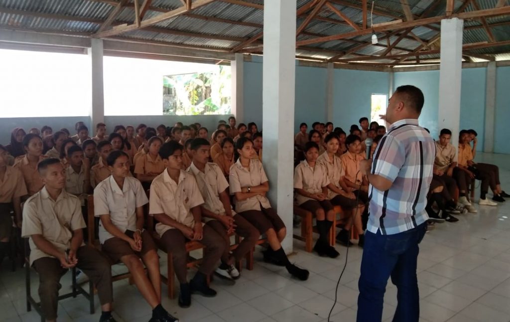 Polres Ngada Edukasi Bahaya Narkoba Di Kalangan Pelajar