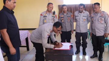 Empat Polsek Di Ngada Terima Bantuan Peralatan Dari Dit Intelkam Polda NTT