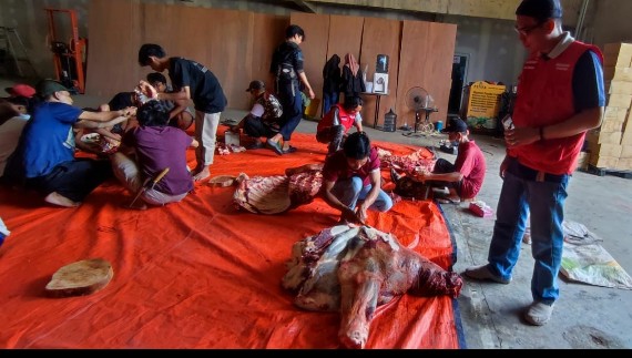 Sambut Hari Raya Idul Adha 1443 H, Mahaiida Foundation Distribusikan Hewan Qurban PT FAST dan PT HAII