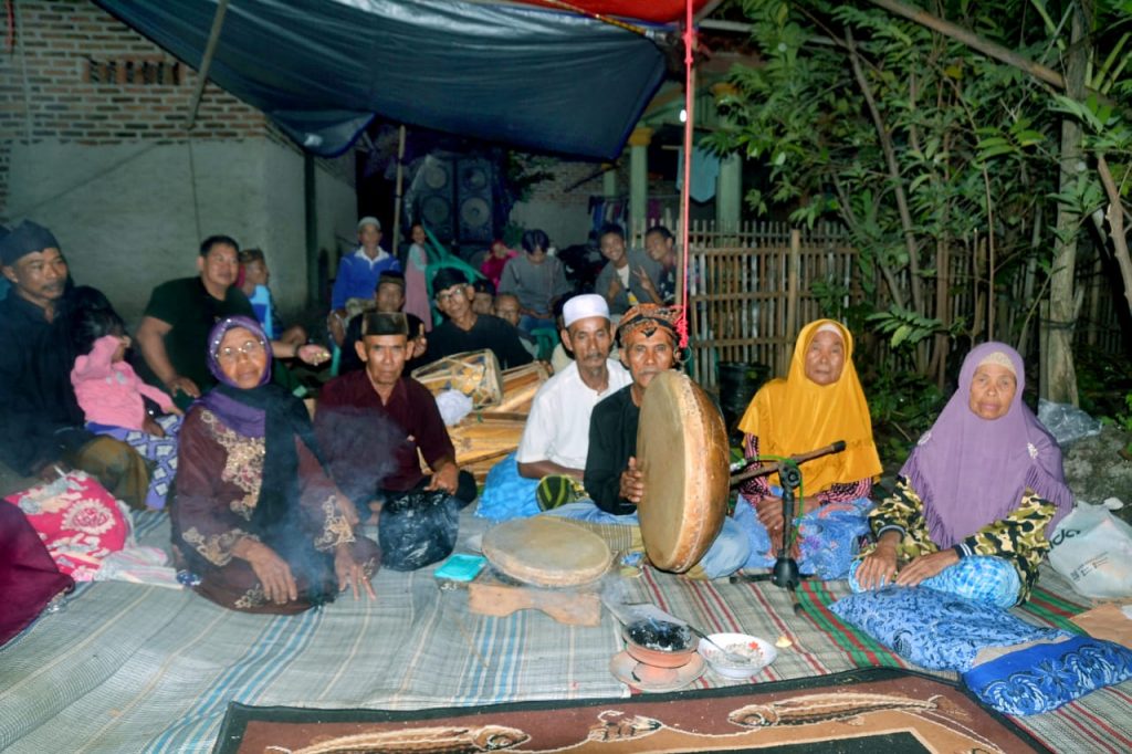 Adat Brai di Desa Pangkalan Indramayu Tradisi Dzikir, Kidung dan Puji-Pujian