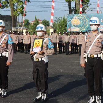 Kapolres Pimpin Upacara PDTH Yang Langgar Kode Etik