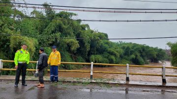 Akibat Luapan Air, Jembatan Copong Retak Tidak Dapat Dilalui Kendaraan Dapat