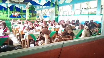 Dewan Pendidikan Sosialisasikan Desiminasi Hasil Penelitian dan Pemahaman Komite Sekolah