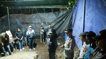 Kapolres Ngada NTT Pimpin Pengamanan Otopsi Jenazah Yosef F. Idam Putra