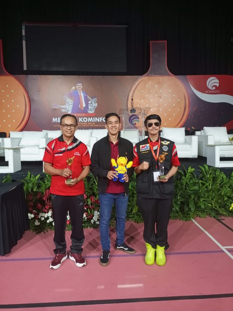 Kominfo Raih Juara Umum Tenis Meja Piala Menteri Kominfo