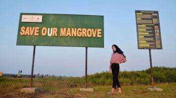 Pesona Alam Pantai Samboja Eretan Kulon Indramayu Nan Eksotik