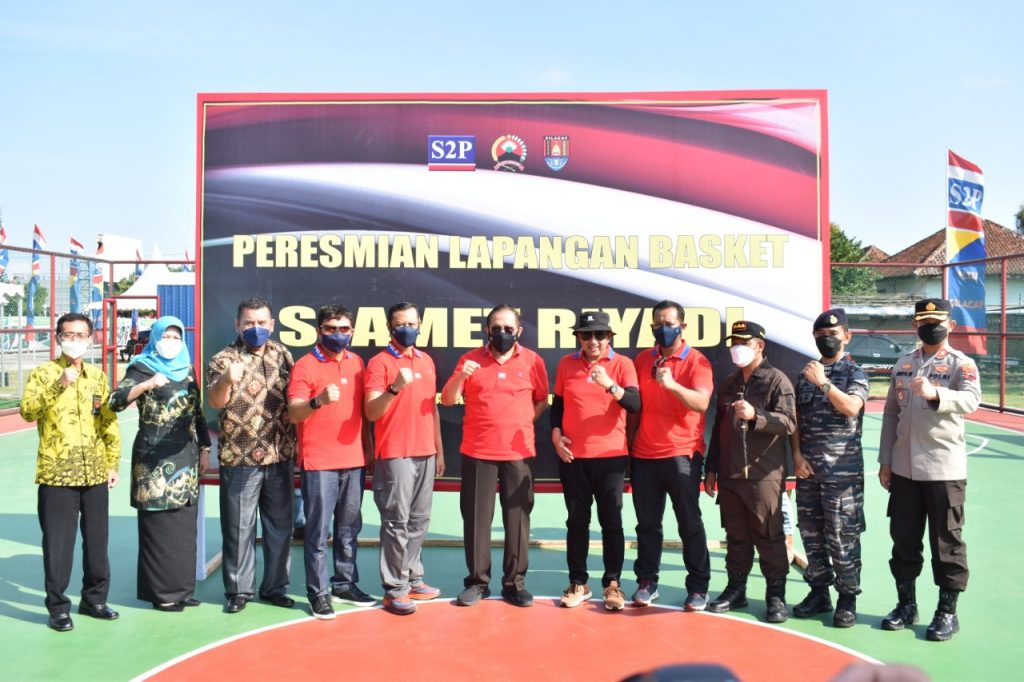 Danrem 071/Wijayakusuma Resmikan Lapangan Basket Slamet Riyadi di Ex. Batalyon 405/SK Cilacap