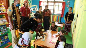 TB Pelangi Dan Pemda Nagekeo Resmikan 56 Perpustakaan SD Untuk Ribuan Anak
