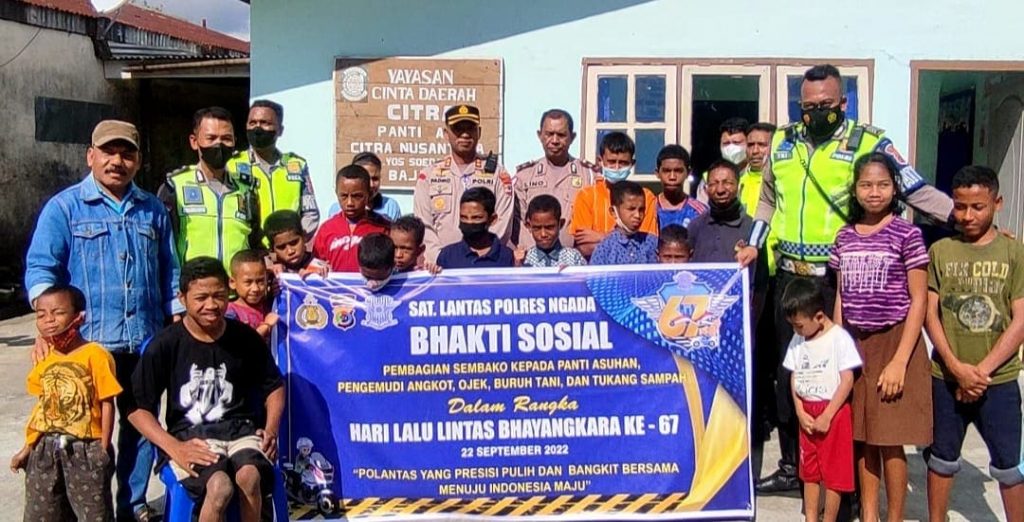 Songsong HUT 67 Satlantas, Polres Ngada Gelar Bhakti Sosial