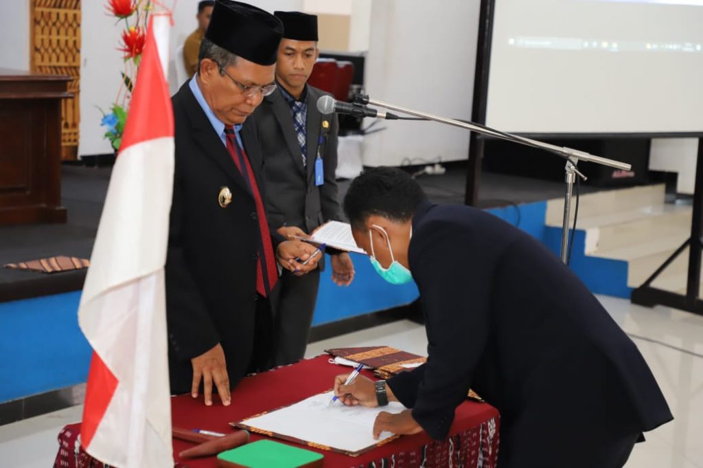 Lantik 20 Pejabat Administrator dan Pengawas, Bupati Nagekeo: Jabatan Harus Diemban Dengan Baik