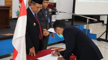 Lantik 20 Pejabat Administrator dan Pengawas, Bupati Nagekeo: Jabatan Harus Diemban Dengan Baik