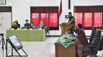 Cegah Investasi Ilegal dan Pinjaman Online, Prajurit Wijayakusuma menerima penyuluhan dari OJK Purwokerto