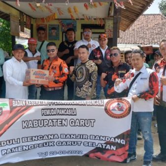 Badan Kesehatan dan Penanggulangan Bencana Pemuda Pancasila Giat Bansos Korban Banjir
