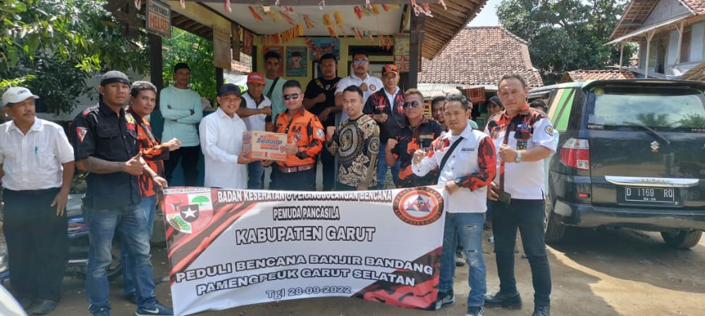 Badan Kesehatan dan Penanggulangan Bencana Pemuda Pancasila Giat Bansos Korban Banjir