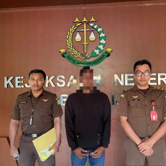 Diduga Korupsi, Eks Bendahara Desa Di Sabu Raijua Ditahan Jaksa