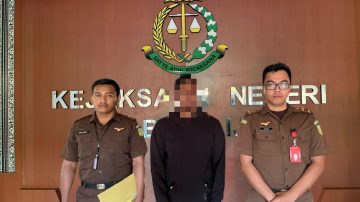 Diduga Korupsi, Eks Bendahara Desa Di Sabu Raijua Ditahan Jaksa