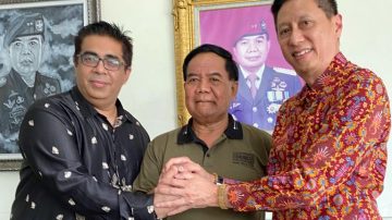 Pendiri LSAF Global Manish Gidwani dan Q Club Asia Dr. Christian Kingsley Goh Silaturahmi Kediaman Mayjen TNI (P) H. Tatang Zaenudin