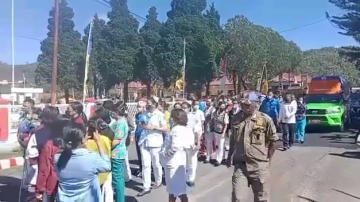 Sorot Perbup 54, Rujab Bupati Ngada Dikerumuni Ratusan Nakes ASN