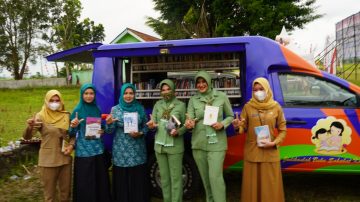 Ketua Persit KCK Koorcab Rem 071 Hadiri Pembukaan TMMD 115 Kodim Cilacap